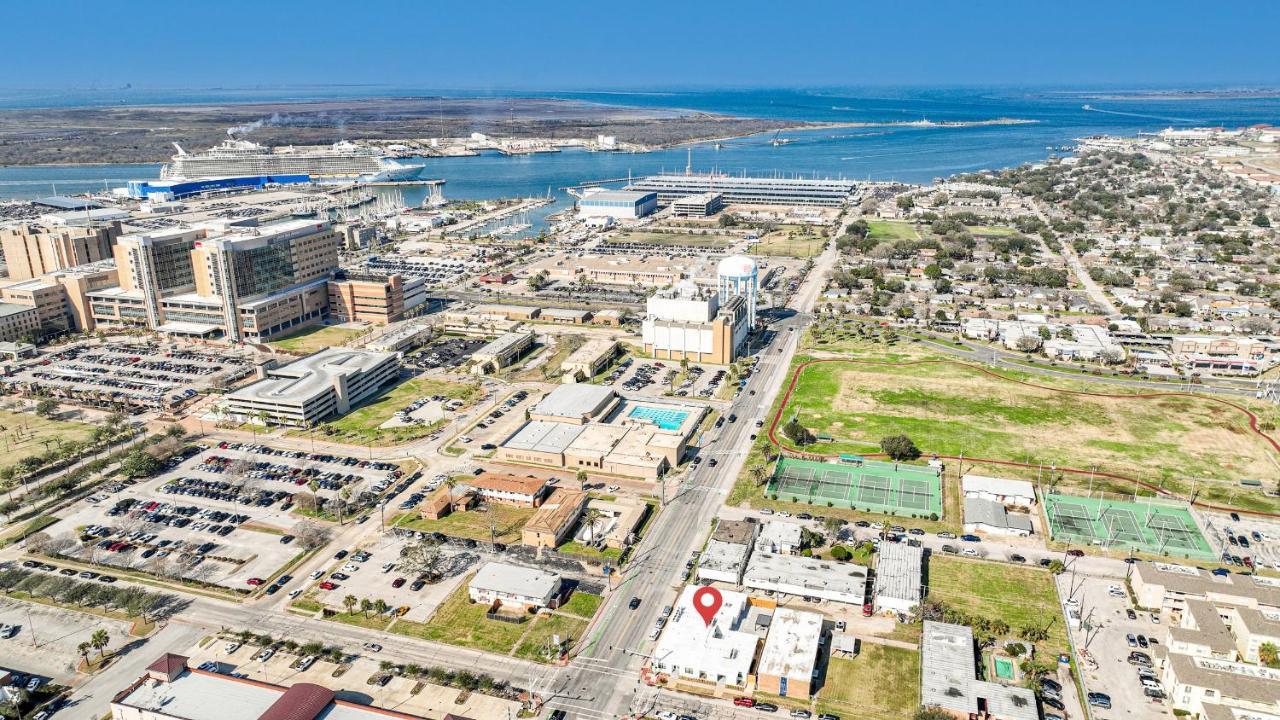 Pink Flamingo Studio Apartment Galveston Eksteriør bilde